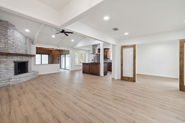 9719 Springmont Drive, Houston, TX 77080