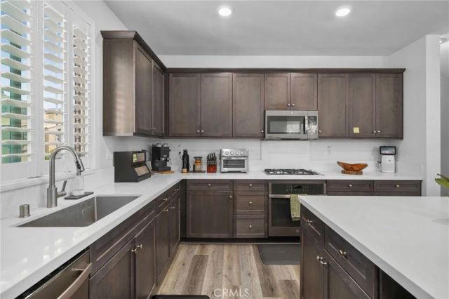 2280 Rose Garden Court, Upland, CA 91786