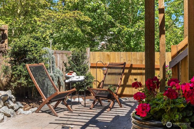 1618 NE 80th Street, Seattle, WA 98115
