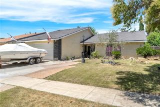 4883 E Geary Street, Fresno, CA 93725