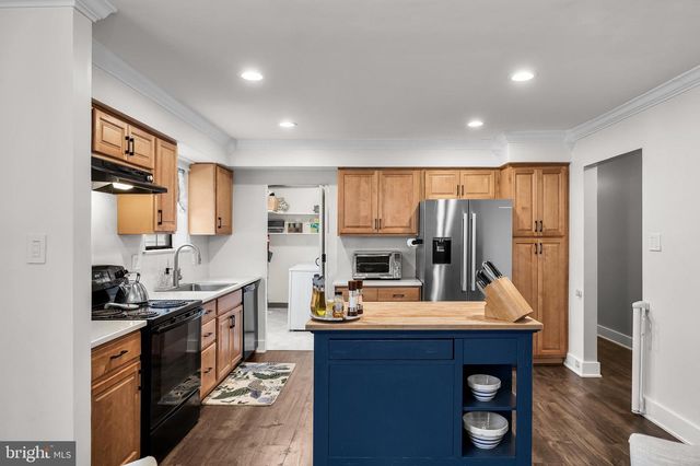 18 EMBASSY CT, Cherry Hill, NJ 08002