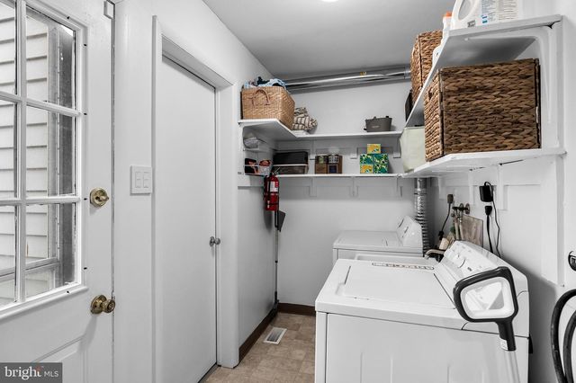 18 EMBASSY CT, Cherry Hill, NJ 08002