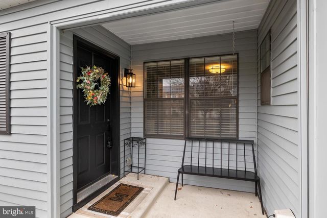 18 EMBASSY CT, Cherry Hill, NJ 08002