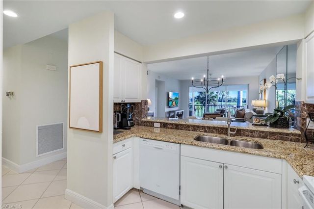 4120 Bayhead DR 105, Bonita Springs, FL 34134