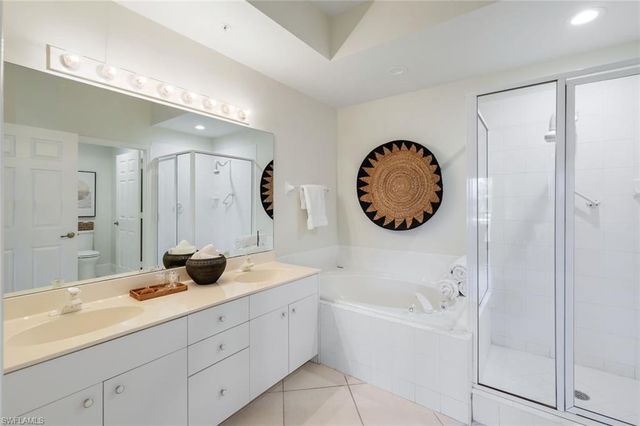 4120 Bayhead DR 105, Bonita Springs, FL 34134