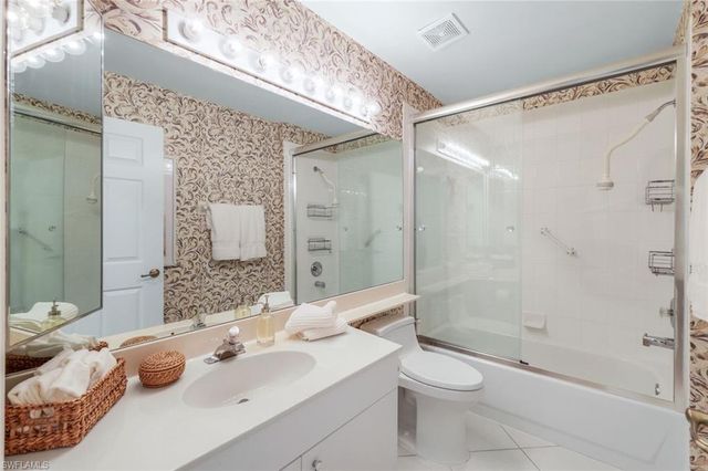 4120 Bayhead DR 105, Bonita Springs, FL 34134