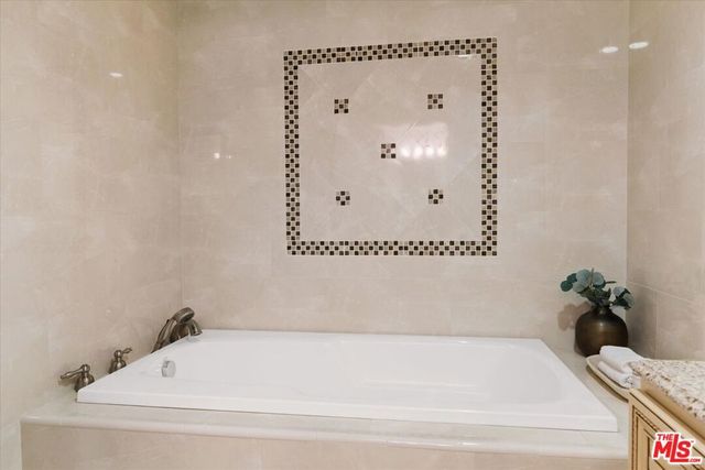 2677 Centinela Avenue 103, Santa Monica, CA 90405