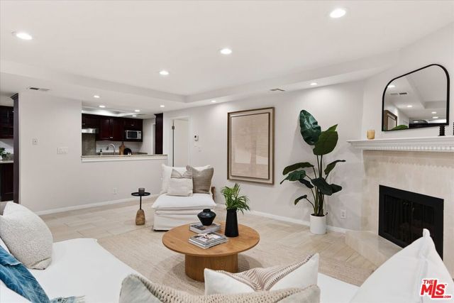 2677 Centinela Avenue 103, Santa Monica, CA 90405