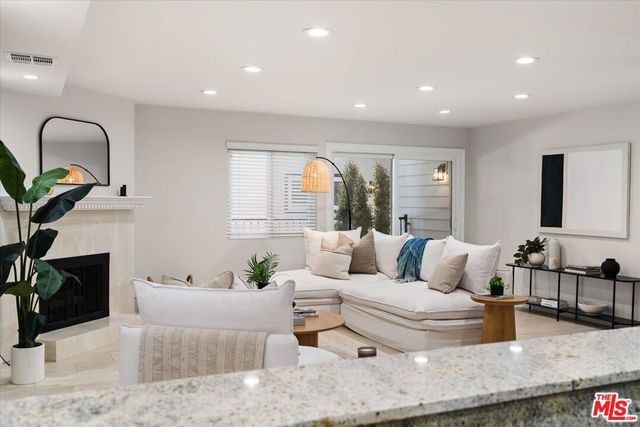 2677 Centinela Avenue 103, Santa Monica, CA 90405