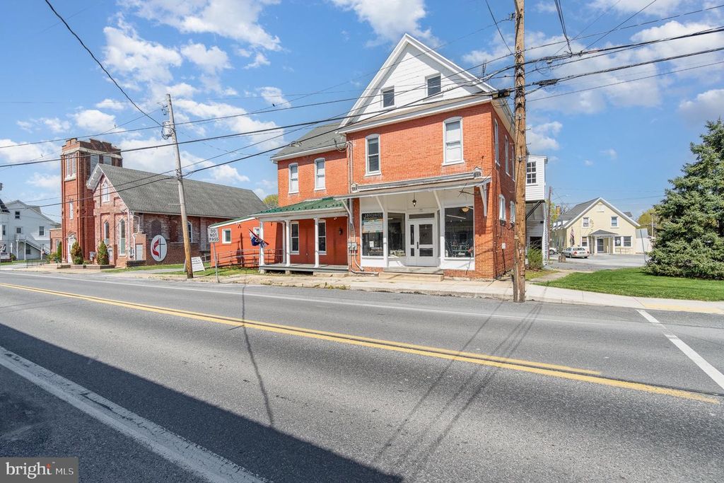 6 S MAIN STREET, Mont Alto, PA 17237