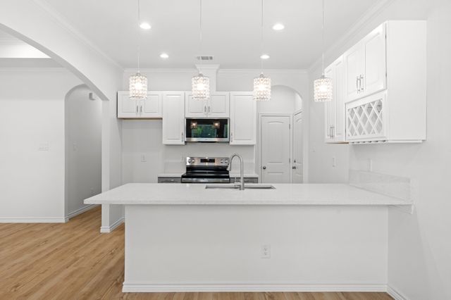 301 Henry Street, Waxahachie, TX 75165