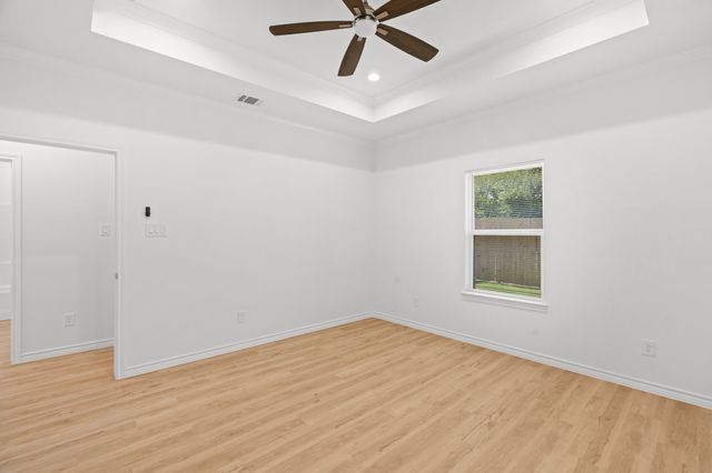 301 Henry Street, Waxahachie, TX 75165