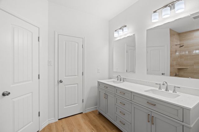 301 Henry Street, Waxahachie, TX 75165
