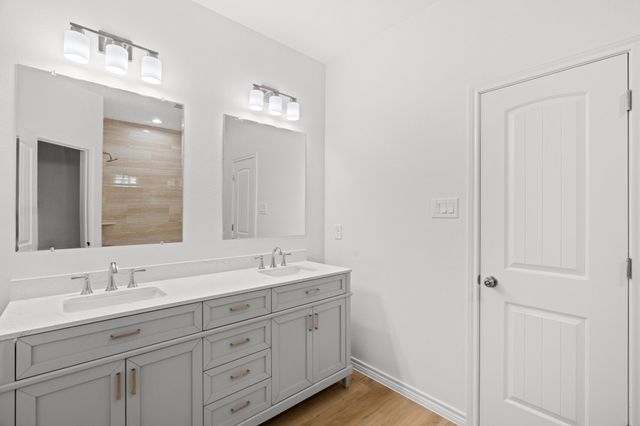 301 Henry Street, Waxahachie, TX 75165