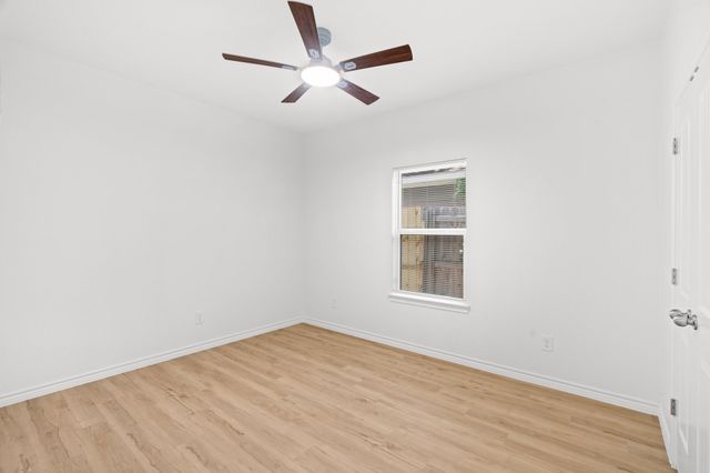 301 Henry Street, Waxahachie, TX 75165