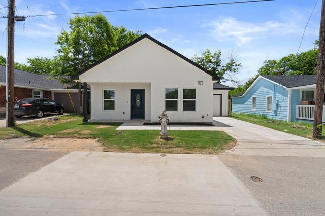 301 Henry Street, Waxahachie, TX 75165