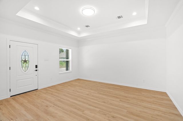 301 Henry Street, Waxahachie, TX 75165