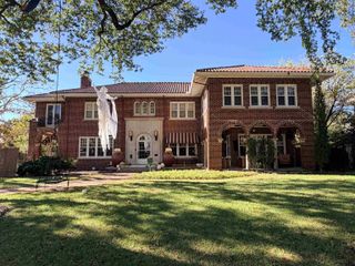 201 N Broadview St, Wichita, KS 67208