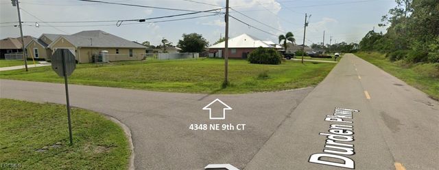 4348 NE 9th CT, Cape Coral, FL 33909