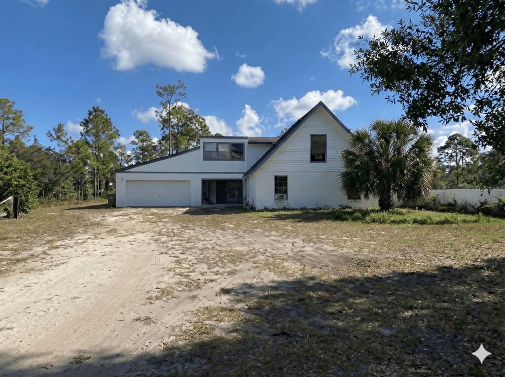 618 MONROE AVENUE, Lehigh Acres, FL 33972