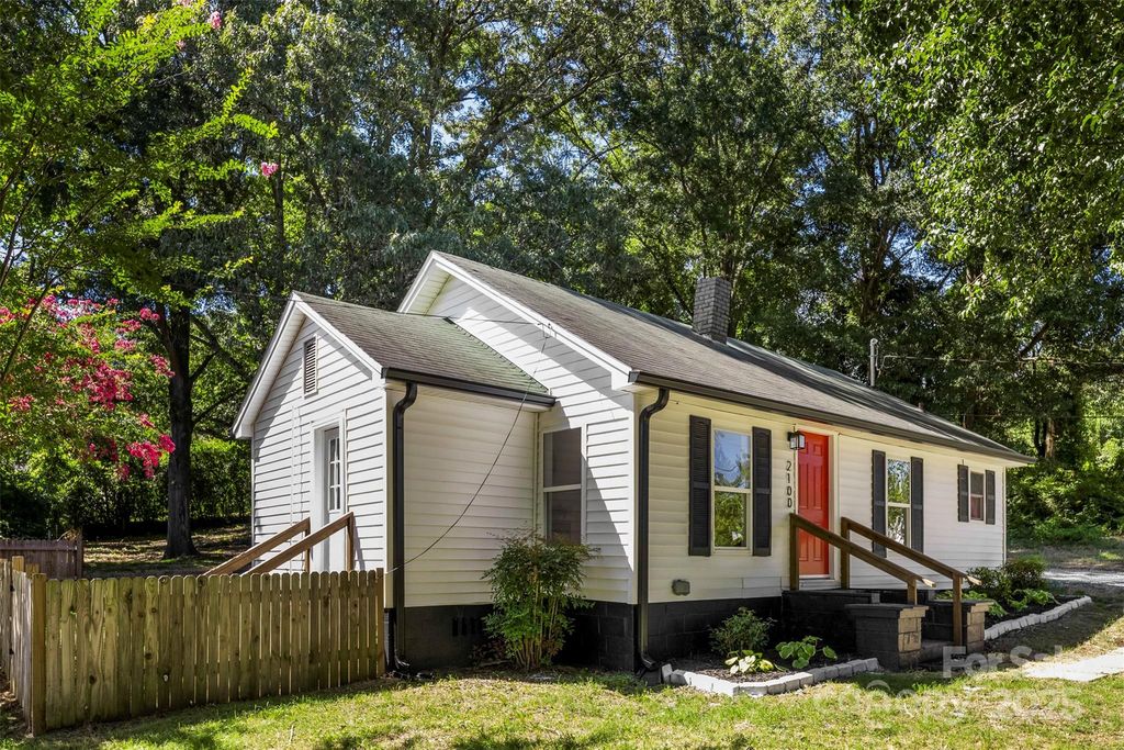 2100 Temple Street, Kannapolis, NC 28081