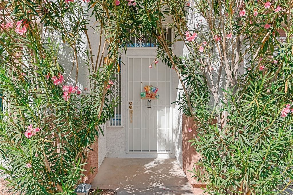 3008 Seasons Avenue, Henderson, NV 89074 — photo 3