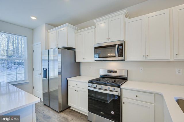 108 LEVIS DR, Mount Holly, NJ 08060