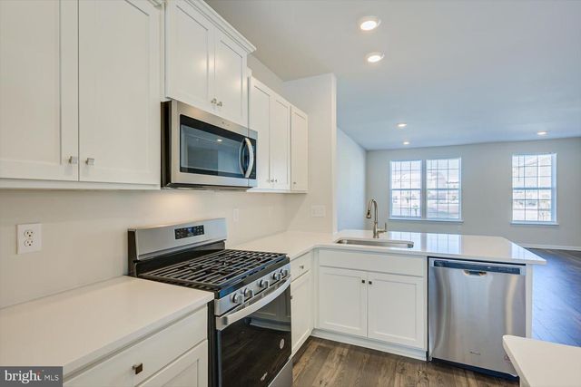 108 LEVIS DR, Mount Holly, NJ 08060