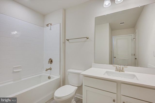 108 LEVIS DR, Mount Holly, NJ 08060