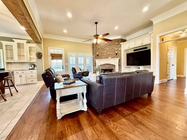 171 Smithfield, Thibodaux, LA 70301