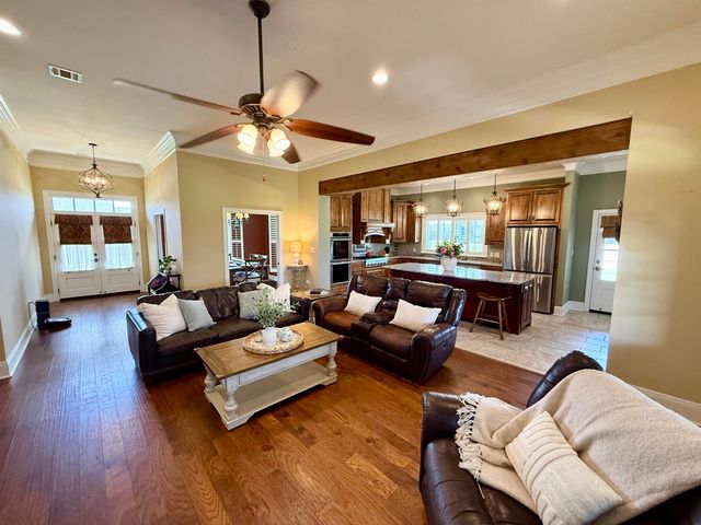 171 Smithfield, Thibodaux, LA 70301