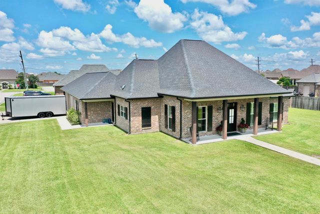 171 Smithfield, Thibodaux, LA 70301