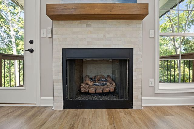 230 Sugartree Lane, Versailles, KY 40383