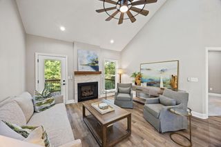 230 Sugartree Lane, Versailles, KY 40383