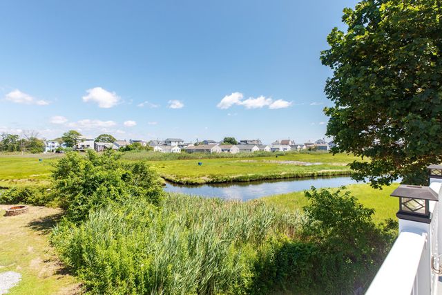 5 Viking Street, Hampton, NH 03842