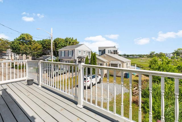5 Viking Street, Hampton, NH 03842