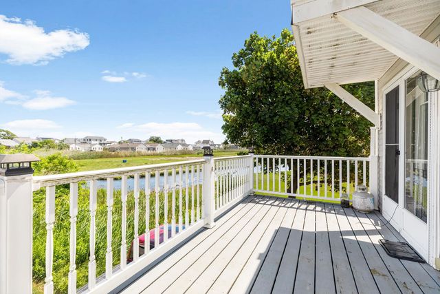 5 Viking Street, Hampton, NH 03842