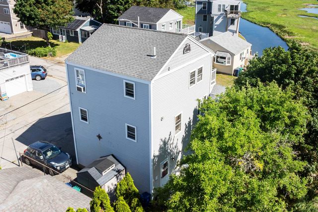 5 Viking Street, Hampton, NH 03842