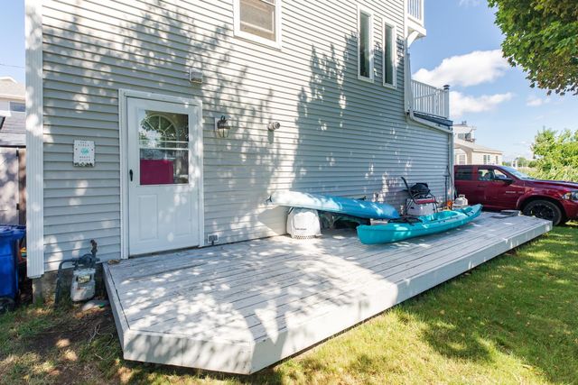 5 Viking Street, Hampton, NH 03842