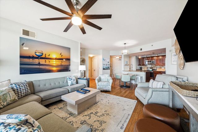 801 E Beach Drive TW0904, Galveston, TX 77550