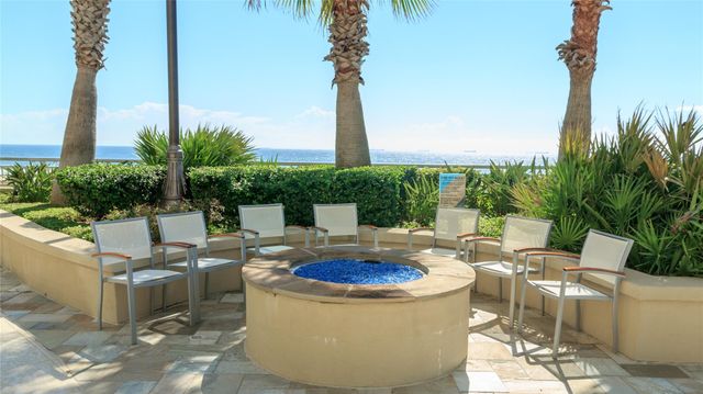 801 E Beach Drive TW0904, Galveston, TX 77550