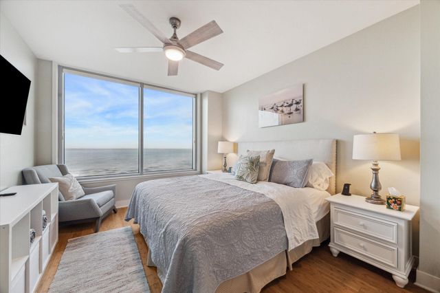 801 E Beach Drive TW0904, Galveston, TX 77550