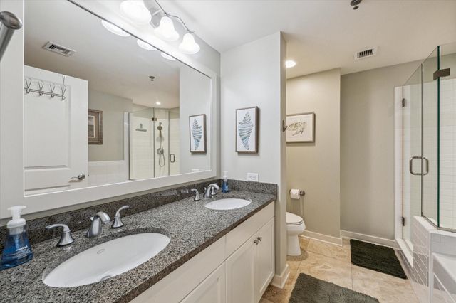 801 E Beach Drive TW0904, Galveston, TX 77550