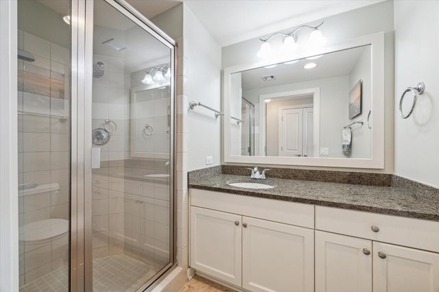 801 E Beach Drive TW0904, Galveston, TX 77550