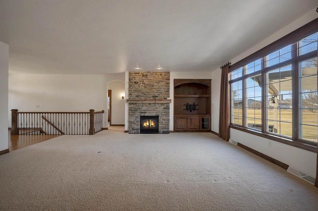 2660 WHITEGATE TRAIL, De Pere, WI 54115