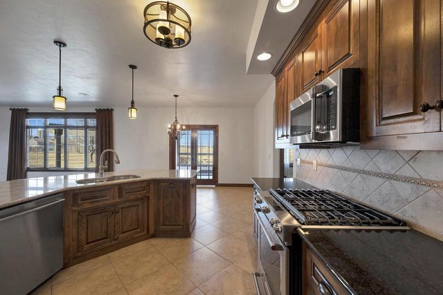 2660 WHITEGATE TRAIL, De Pere, WI 54115