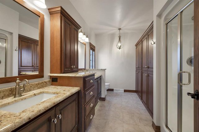 2660 WHITEGATE TRAIL, De Pere, WI 54115