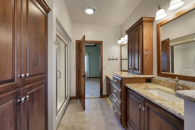 2660 WHITEGATE TRAIL, De Pere, WI 54115