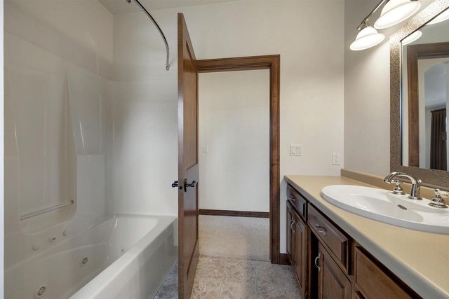 2660 WHITEGATE TRAIL, De Pere, WI 54115