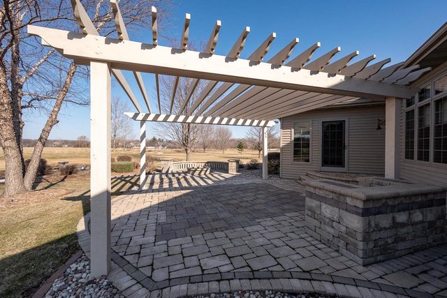 2660 WHITEGATE TRAIL, De Pere, WI 54115